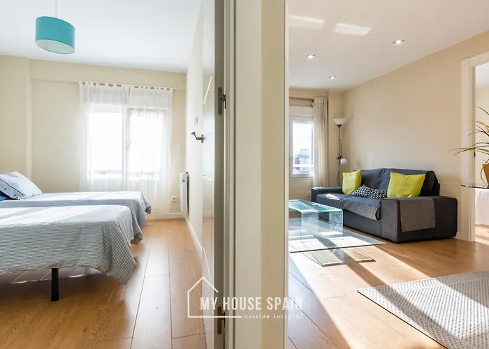 Myhousespain - Radiante Piso Junto A La Playa Gijon